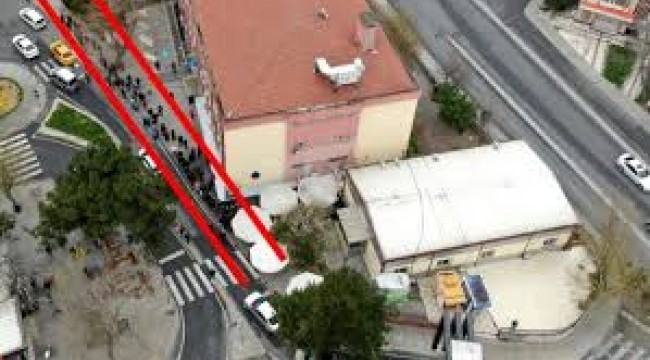 Bakırköy'de corona virüsü test kuyruğu