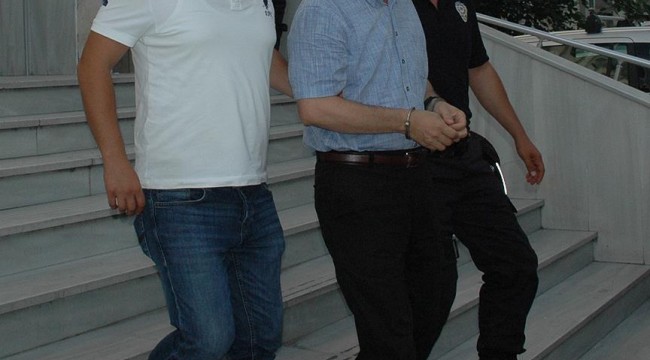 FETÖ'nün darbe girişimi soruşturmasında 2 emniyet müdürü tututuklandı
