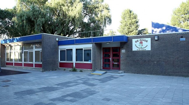 Hollanda'da aileler FETÖ okullarından çocuklarını alıyor