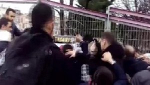 Bakırköy'de Provakasyon 'Hayır' standı açan kadınlara saldırı