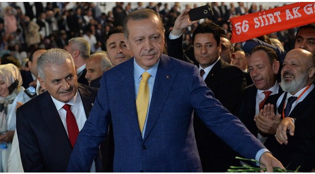 Medya patronu Ethem Sancak AKP yönetimine girdi