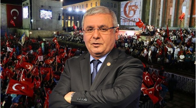 AK Parti'li Mehmet Metiner: 'FETÖ' destekçisi eski bakanlar sol yanımda oturuyor