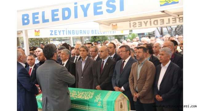 BAKIRKÖY ZABITA MÜDÜR'Ü ŞEVKİ AKŞAHİN ,ANNESİNİ CENNETE UĞURLADI
