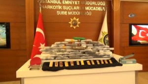  Bakırköy'de yakalandı,Uyuşturucu Ticaretinde Bir İlk: Kokain-külçe Altın Takası