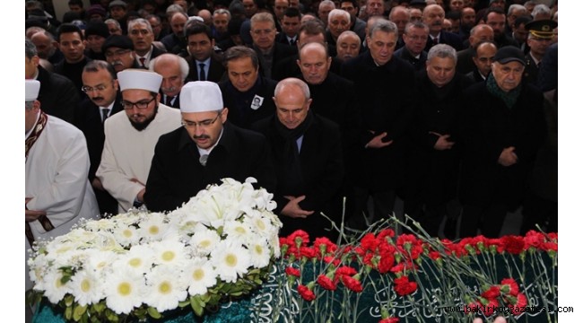 Başkan Hasan Akgün Ağabeyini Son Yolculuğuna Uğurladı