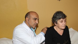 BAKIRKÖY BELEDİYESİNDEN BİNLERCE KİŞİYE YARDIMCI SAĞLIK HİZMETİ