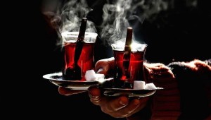 Tiryakilere kötü haber... Sıcak çay kanser yapıyor