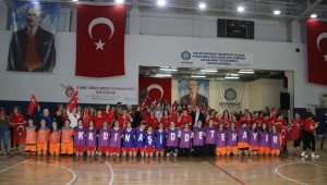 Bakırköy'de Sahada," Kadına Şiddete Hayır" Dendi