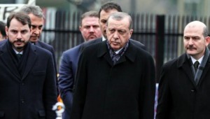 Ankara'da deprem! Emrindeki polis İçişleri Bakanı Soylu'yu izledi