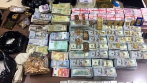 İstanbul'da yakalanan 2 DAEŞ'liden servet çıktı