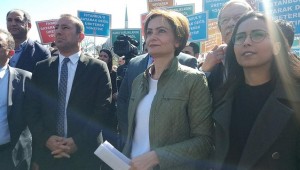 İstanbul'un en kupon arazisi protestolarla satılıyor