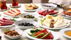 Acıkmak istemiyorsanız sahurda ondan uzak durun!