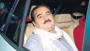 "Ak Parti'ye kellemi de veririm"