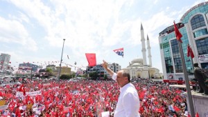 AKP isimden Muharrem İnce yorumu: Çok iyi performans gösteriyor