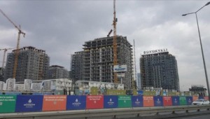 AKP'Lİ BAKANLIKTAN , BAKIRKÖY SAHİLİNDE BETON DUVARLARA DEVAM