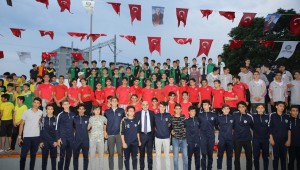 BAKIRKÖY'DE BAŞKAN KERİMOĞLU'NDAN SPORCULARA İFTAR