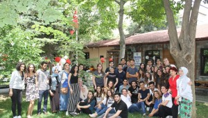 BAKIRKÖY'DE SINAV STRESİNİ MÜZİKLE ATTILAR