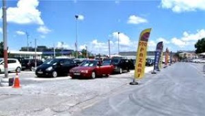 Bakırköy'de İkinci El Oto Pazarı Boş Kaldı