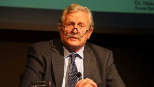 Tiyatro sanatçısı Müşfik Kenter aramızdan ayrılalı 6 yıl oldu