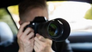 Peşine dedektif taktı, fotoğrafları ortaya çıktı! Ünlü iş insanına pedofili şoku!