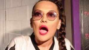 Demet Akalın'ın evinde haciz memurları…