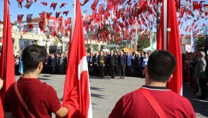 BAKIRKÖY'DE 29 EKİM COŞKUYLA KUTLANDI