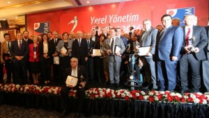 Başkanlar ödüllerini Kılıçdaroğlu'ndan alacak