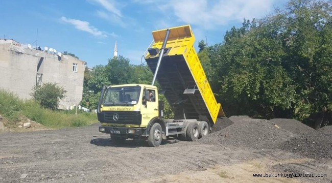 Nadir Ataman'dan belediye başkanı evine özel otopark yaptırdı iddiası