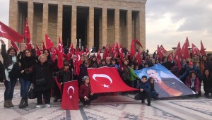 BAKIRKÖY'LÜLER ATAMIZI ANMAYA GİTTİLER