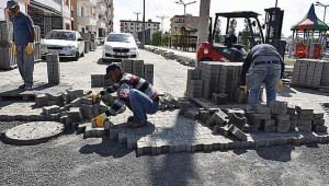 Kaldırım belediyeciliği başladı