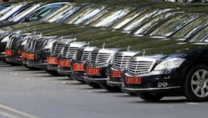 Saray israfa doymuyor!