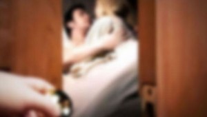 Şok! İçişleri Bakanının yatak fotoğrafı