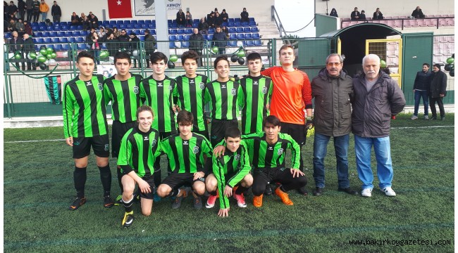 BAKIRKÖYSPOR U-15 / U-17 TAKIMI ŞAMPİYON OLDU