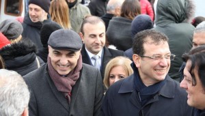 CHP İstanbul Adayı Ekrem İmamoğlu, Bakırköy'de kiliseleri ziyaret etti