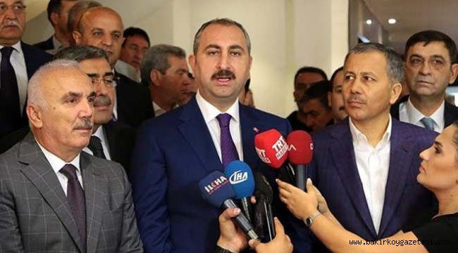 Adalet Bakanı Gül'den 'seçilse de görevden alırız' tehdidi: Belediye başkanı da meclis üyesi de...
