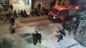 Selanik Başkonsolosluğumuza çirkin saldırı