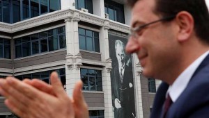 Ekrem İmamoğlu, mazbatasını almak üzere Çağlayan Adliyesi'ne gidiyor