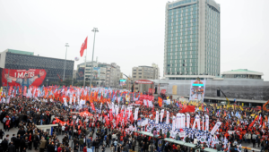 İstanbul Valiliği kararını verdi! 1 Mayıs'ta Taksim