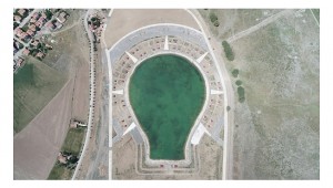 AKP'li belediyeden 'AKP Ampullü' havuz!