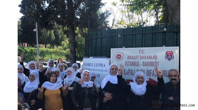 Bakırköy'de Barış Anneleri'ne polis gözaltısı ı: 4 gözaltı