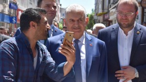 Bakırköy'de İBB Cumhur Adayı Binali Yıldırım'dan esnaf ziyaretleri