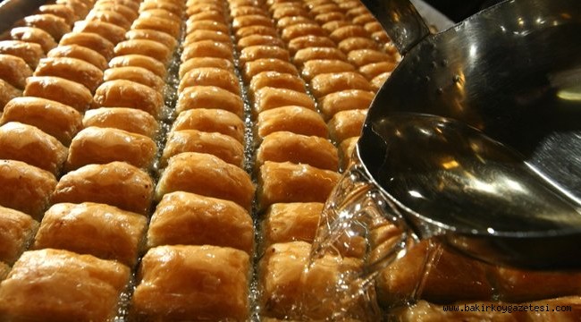 Baklavadan sonra 1 dilim peynir yemek bakın ne işe yarıyor!