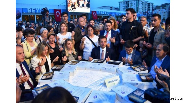 İMAMOĞLU 15 BİN KİŞİYLE İFTAR AÇTI!