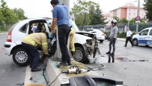 Bakırköy'de trafik kazası: Yaralılar var