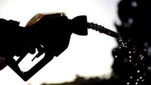 Gece yarısından itibaren yansıyacak: Peş peşe zam geldi