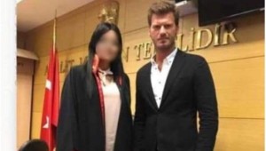 Hakim yargıladığı ünlü oyuncu ile fotoğraf çektirdi!