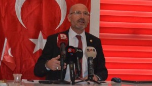 AKP'de bir Davutoğlu istifası daha, Zehir zemberek sözler !