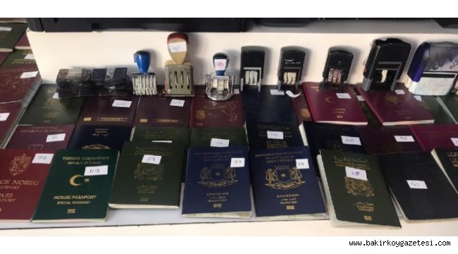 BAKIRKÖY'DE SAHTE PASAPORT OPERASYONU!