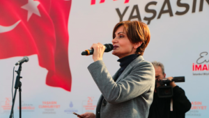 CHP'li Kaftancıoğlu Bakırköy'de gerçekleştirilen etkinliklere katıldı.