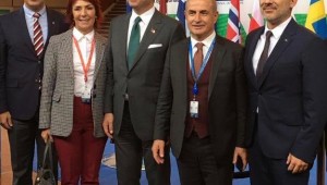 CHP'NİN BAŞARILI BAŞKANLARI AVRUPA YEREL VE BÖLGESEL YÖNETİMLER KONGRESİNDE!